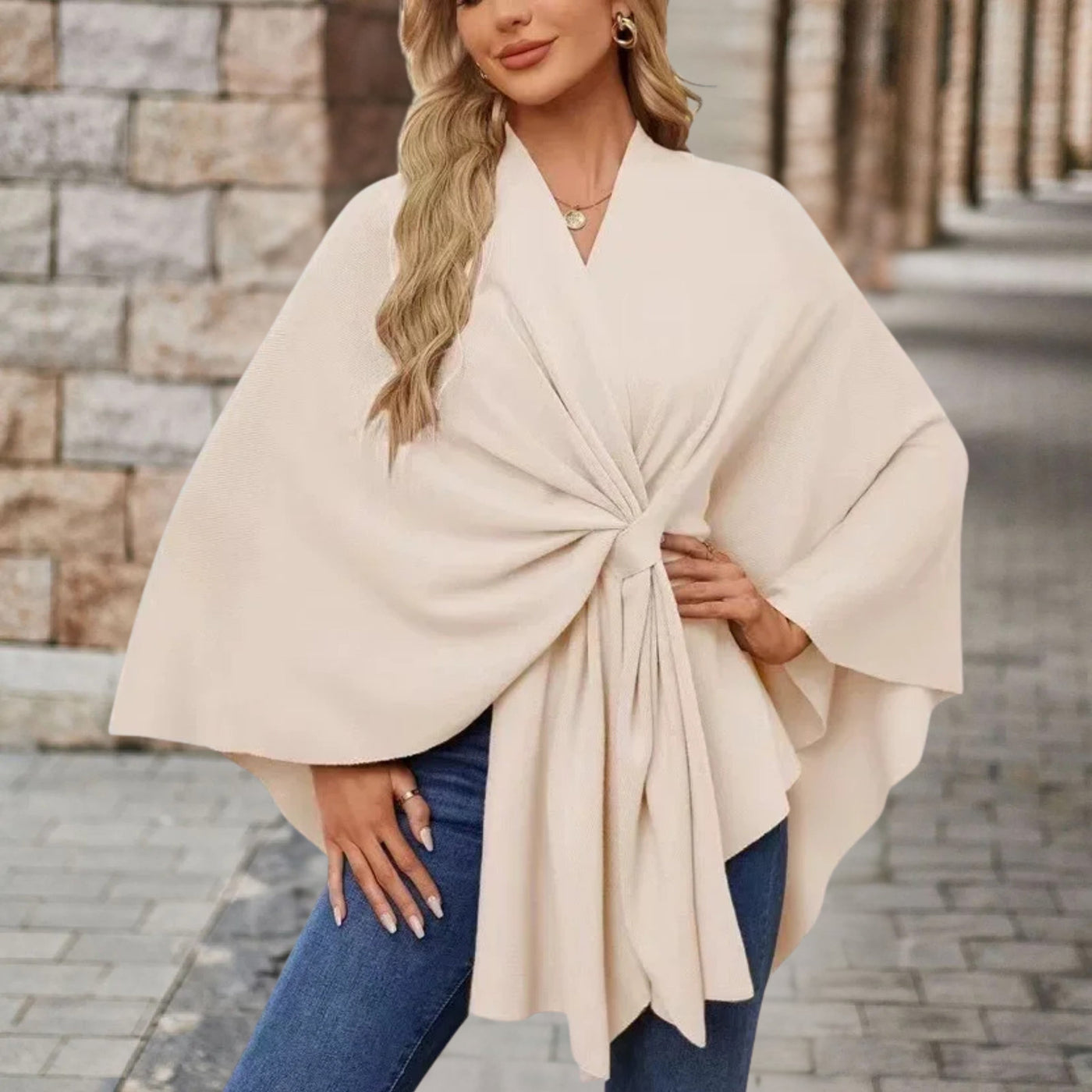 Magdalén – Elegantní pláštěnka s uzlem pro výjimečný styl