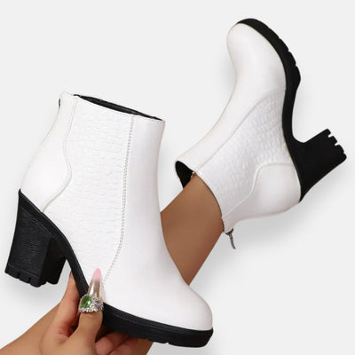 Callista | Kotníkové boty s texturovaným podpatkem