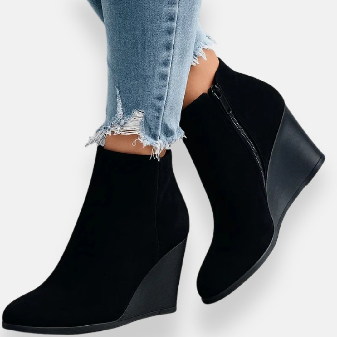 Alcina | Kotníkové boty na klínovém podpatku