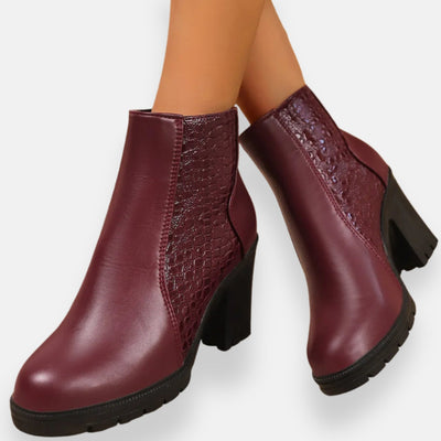 Callista | Kotníkové boty s texturovaným podpatkem