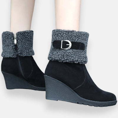 Amarylle | Podšívkové kotníkové boty s klínovým podpatkem