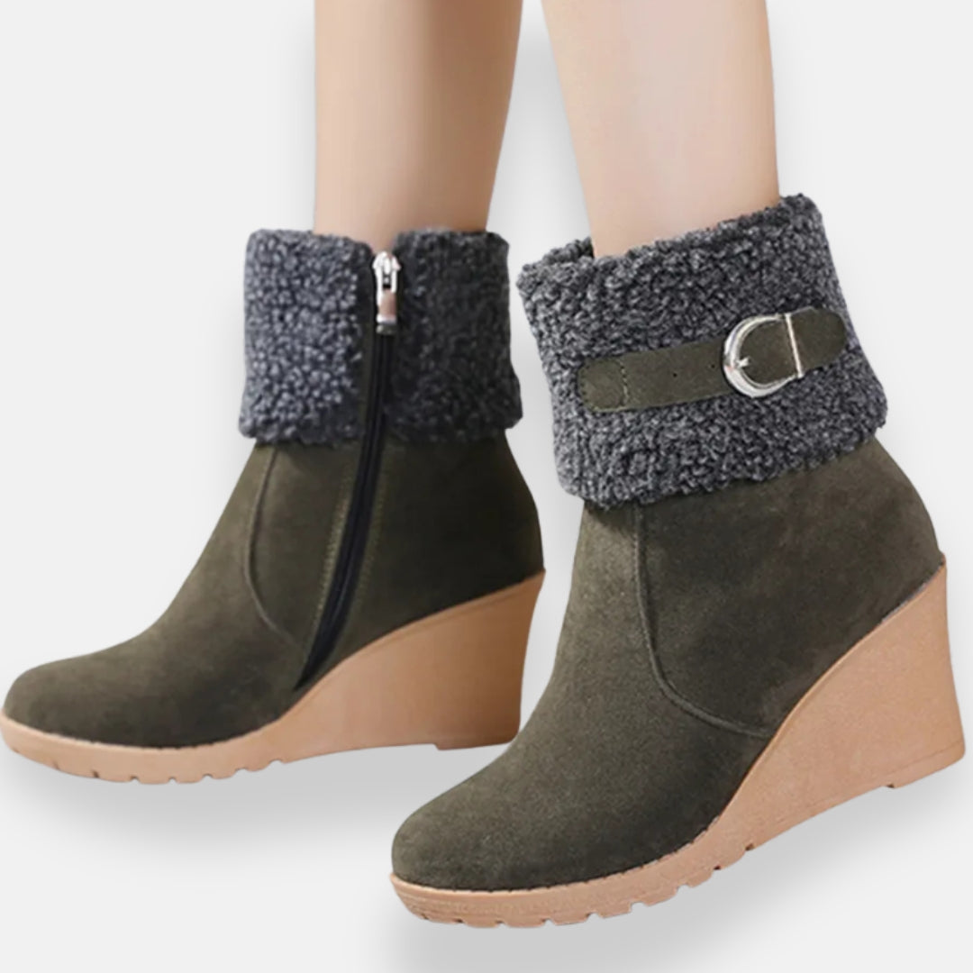 Amarylle | Podšívkové kotníkové boty s klínovým podpatkem