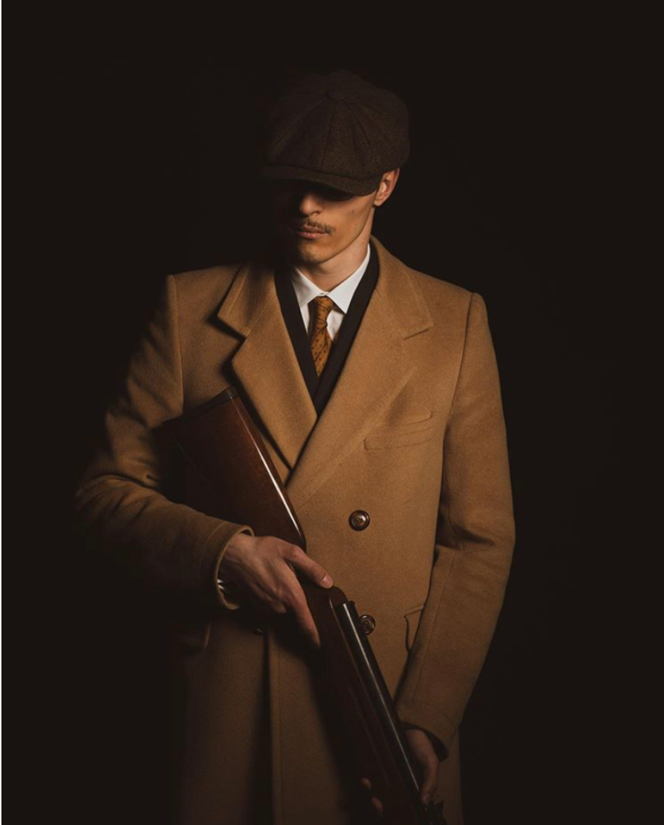 Reggie – nadčasová elegance s retro nádechem