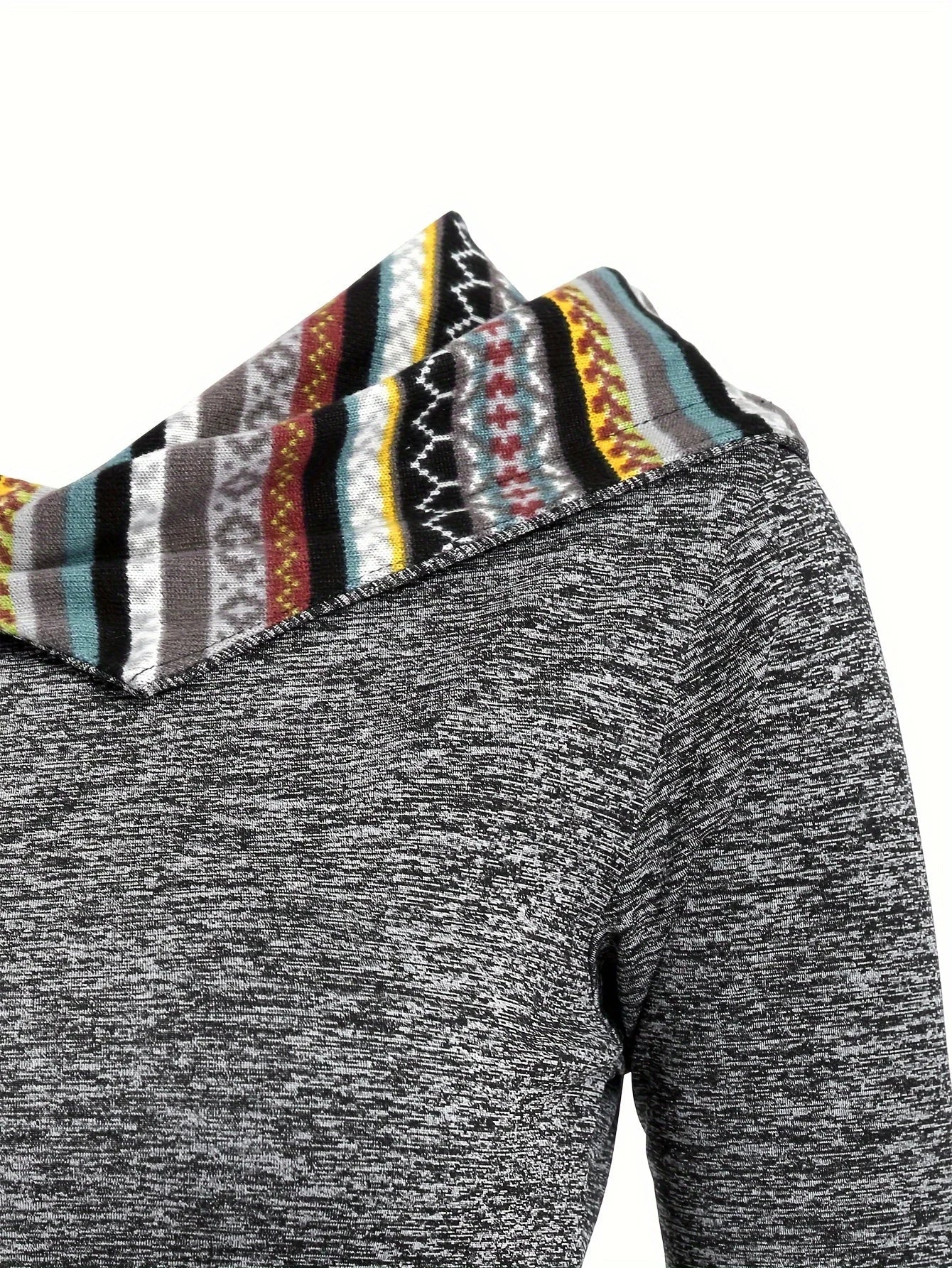 Beatrix – Etnický dámský svetr s jemnými vzory