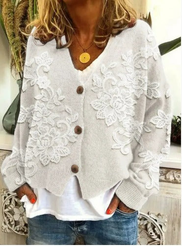Tatjana – Vyšívaný dámský kardigan s výstřihem do V 36
